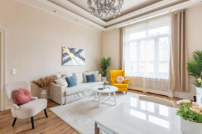 Luxurious Central Apartment in Liszt Ferenc Square